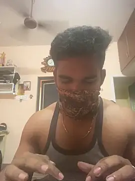 Snapshot of luckyloki chatting on February 23, 2:40 am luckyloki online show from February 23, 2:40 am