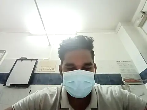 Snapshot of luckyloki chatting on January 17, 5:05 pm luckyloki online show from January 17, 5:05 pm