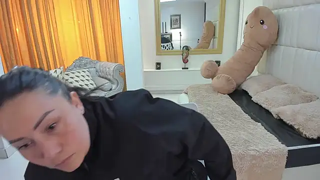 gaby trent online show from November 21, 1:32 pm