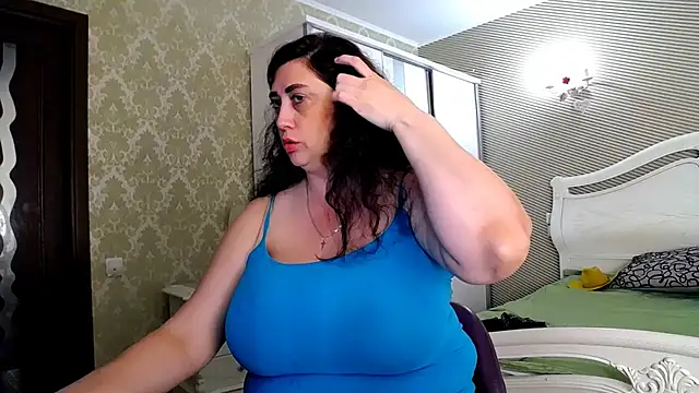 Evelyn Shy online show from July 14, 10:43 am