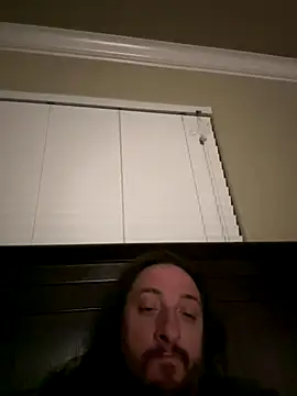 Snapshot of Dw8584 chatting on December 14, 7:47 am Dw8584 online show from December 14, 7:47 am