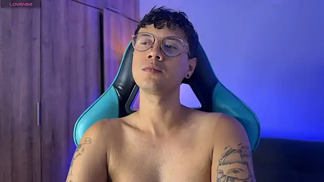 LeaneSeb online show from April 21, 12:22 pm