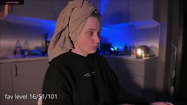 Rachel Ro online show from September 28, 1:44 am