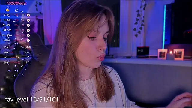 Rachel Ro online show from December 15, 5:50 pm