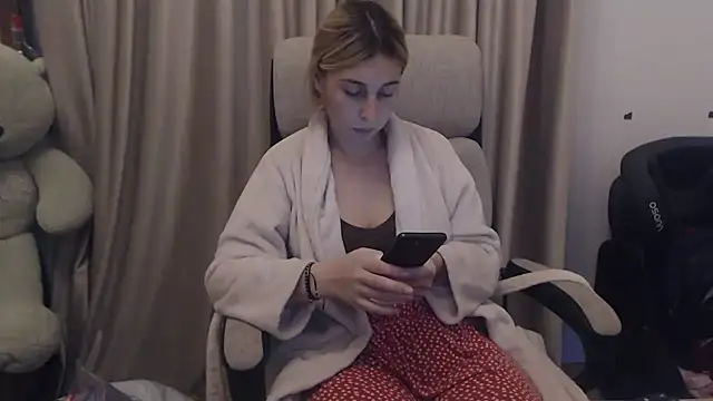 Aliss Hottie online show from November 1, 3:36 pm