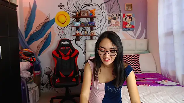 LinzyBaner online show from February 26, 10:53 pm