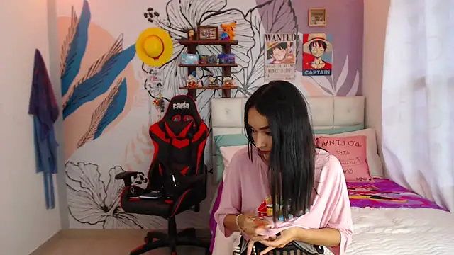 LinzyBaner online show from February 28, 9:44 pm