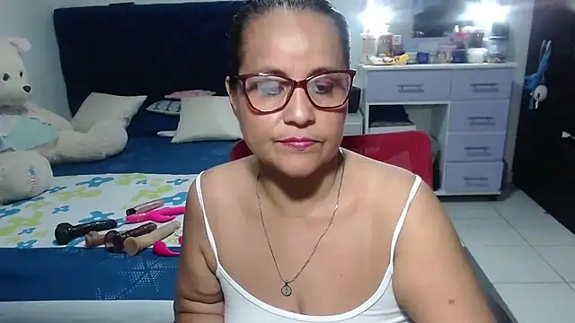 pervert mommy  online show from April 11, 10:52 am