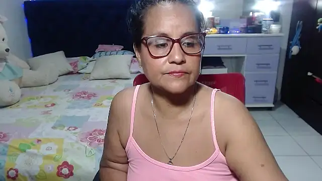 pervert mommy  online show from April 20, 10:18 am