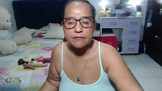 pervert mommy  online show from April 22, 9:33 am