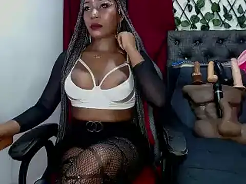 Snapshot of sara_greyx chatting on February 16, 12:08 am sara greyx online show from February 16, 12:08 am