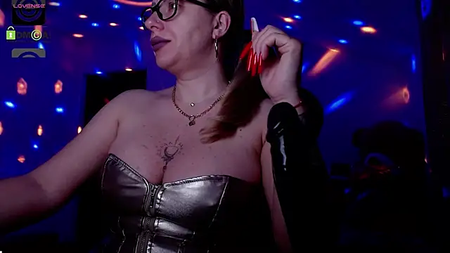 SonyaDevon online show from February 12, 4:12 am