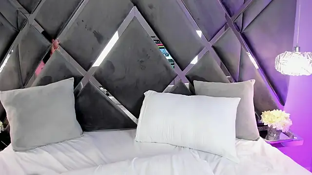 Snapshot of emperatriz_reyes chatting on January 26, 1:52 am emperatriz reyes online show from January 26, 1:52 am