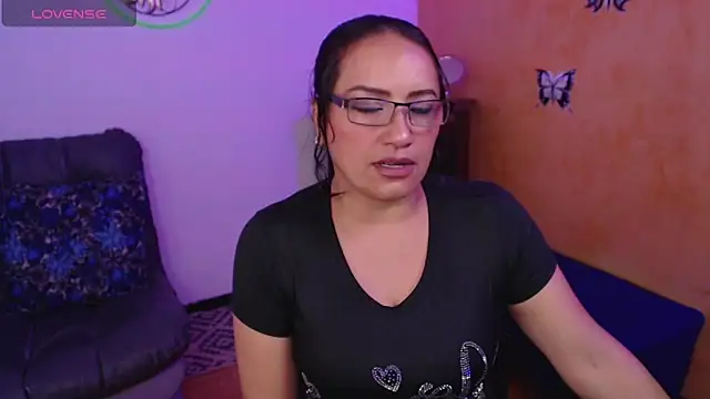 scarlet wet online show from January 19, 1:21 am