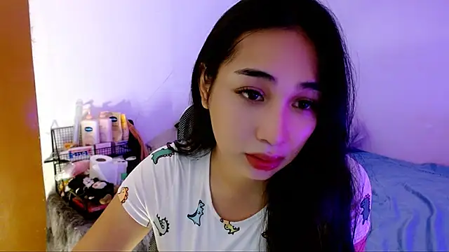 SweetLilly 18 online show from November 5, 2:33 am