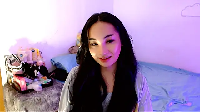 SweetLilly 18 online show from November 15, 1:47 am