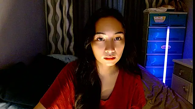 SweetLilly 18 online show from June 28, 7:14 am