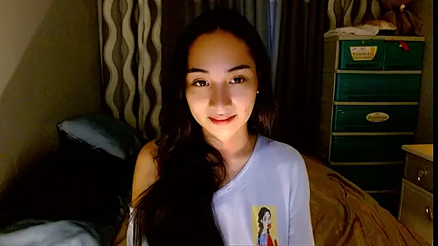 SweetLilly 18 online show from June 29, 7:03 am