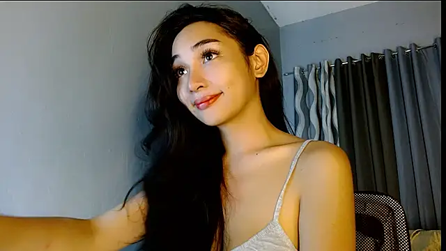SweetLilly 18 online show from July 15, 3:45 am