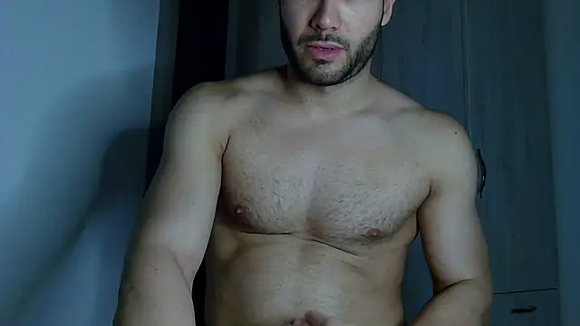 Snapshot of Justynn1 chatting on July 12, 9:06 pm Justynn1 online show from July 12, 9:06 pm