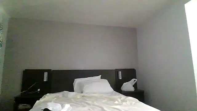 laylastarz online show from October 30, 5:46 pm