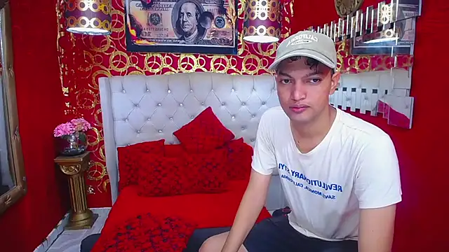 PEINBOYS online show from August 1, 7:24 pm