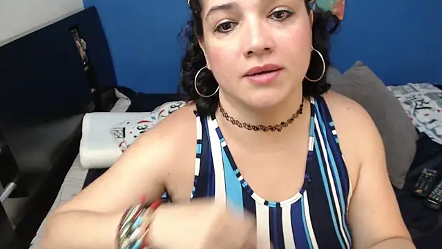 GlendaStarx online show from April 5, 9:45 pm