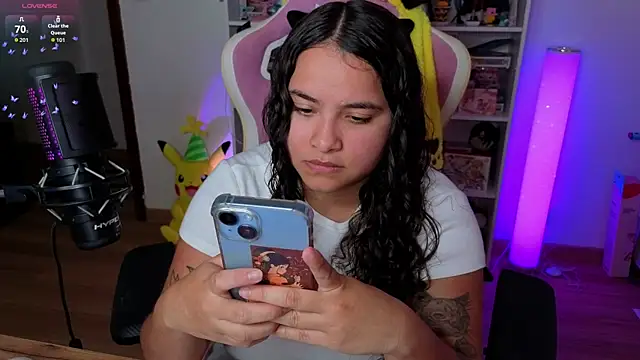 Snapshot of Sweet_sully__ chatting on October 6, 9:07 am Sweet sully   online show from October 6, 9:07 am