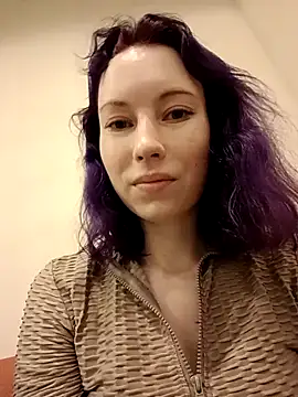 Snapshot of Frost_foxy chatting on December 27, 6:24 am Frost foxy online show from December 27, 6:24 am