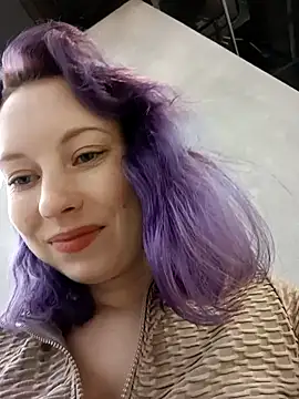 Snapshot of Frost_foxy chatting on February 1, 8:29 am Frost foxy online show from February 1, 8:29 am