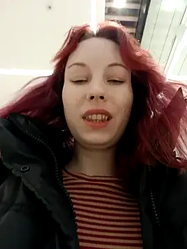 Snapshot of Frost_foxy chatting on March 1, 8:23 am Frost foxy online show from March 1, 8:23 am