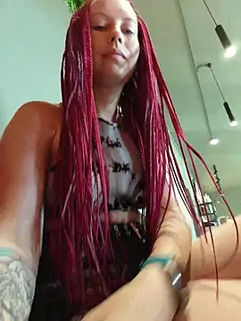 Snapshot of Frost_foxy chatting on June 6, 3:55 am Frost foxy online show from June 6, 3:55 am