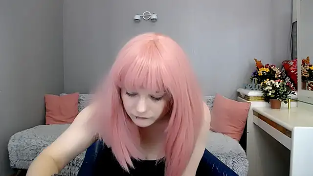 Estheri online show from March 16, 7:23 am