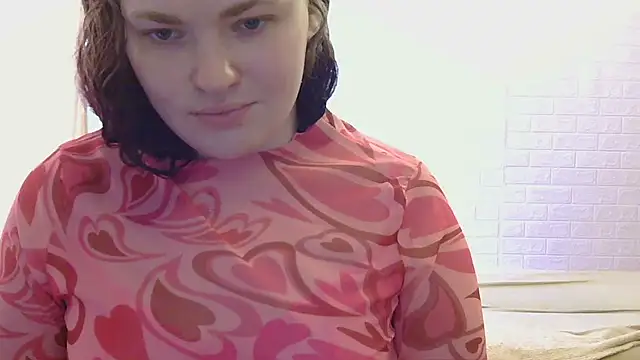 Snapshot of AliceForLoveOh chatting on May 30, 6:21 am AliceForLoveOh online show from May 30, 6:21 am