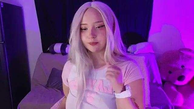 KuroChan420 online show from March 13, 3:44 am