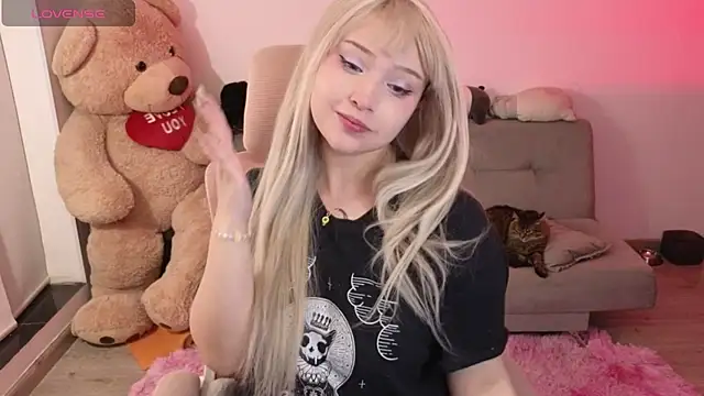 KuroChan420 online show from April 23, 4:03 am