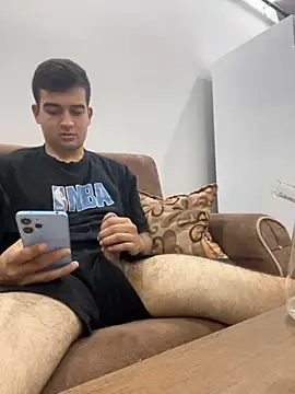 Snapshot of Ffhdr chatting on October 6, 4:37 pm Ffhdr online show from October 6, 4:37 pm