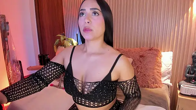 Snapshot of AMELIE_xx chatting on July 22, 12:35 am AMELIE xx online show from July 22, 12:35 am