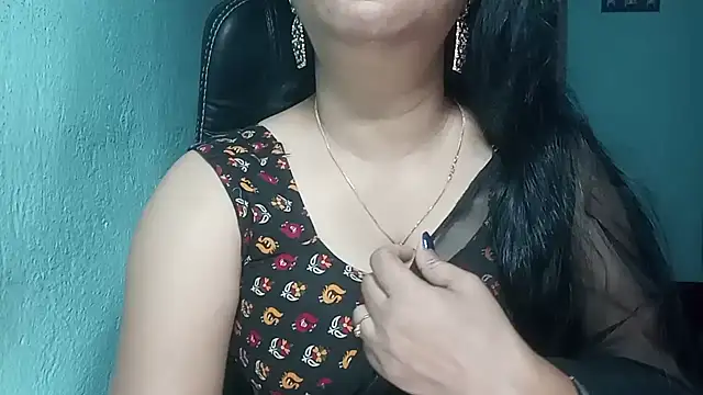 Snapshot of YourModhu chatting on May 31, 6:09 pm YourModhu online show from May 31, 6:09 pm