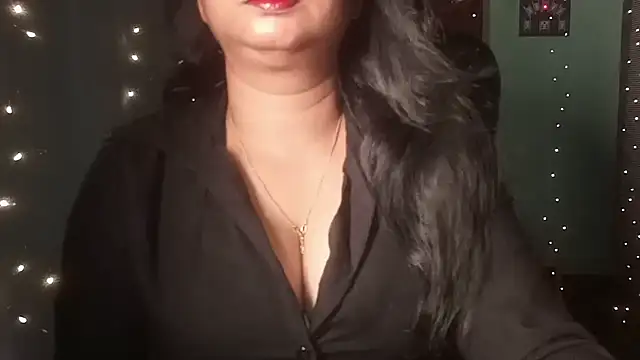 Snapshot of YourModhu chatting on June 28, 5:52 pm YourModhu online show from June 28, 5:52 pm