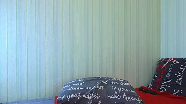 Snapshot of _Lily_ chatting on December 9, 12:08 pm  Lily  online show from December 9, 12:08 pm