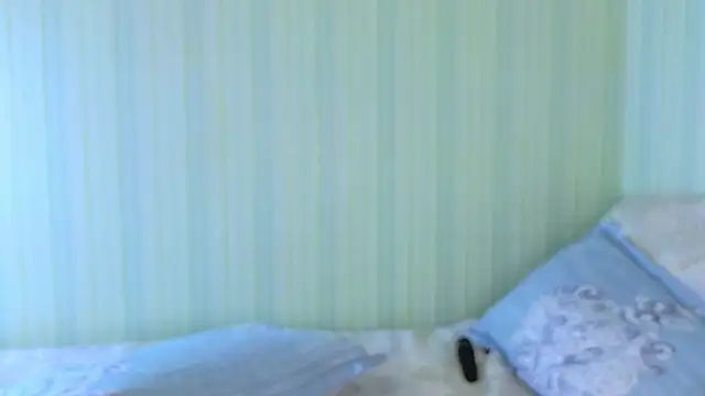 Snapshot of _Lily_ chatting on January 31, 12:40 pm  Lily  online show from January 31, 12:40 pm