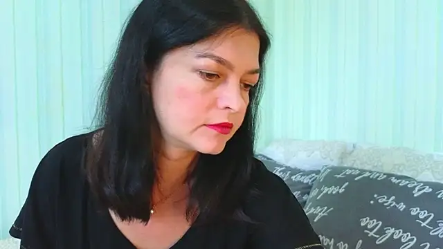 Lily  online show from July 14, 9:25 am