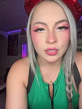 Snapshot of may_aceros chatting on May 3, 1:33 am may aceros online show from May 3, 1:33 am