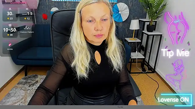 Snapshot of Abby_Moore_ chatting on September 16, 7:09 am Abby Moore online show from September 16, 7:09 am