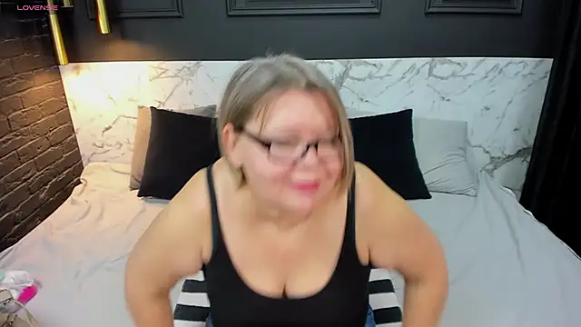 Shannonshine online show from February 6, 12:26 pm