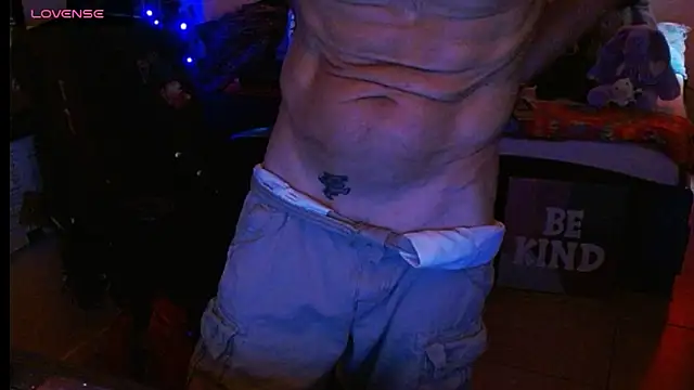 Snapshot of mycock2474u chatting on March 14, 6:39 pm mycock2474u online show from March 14, 6:39 pm