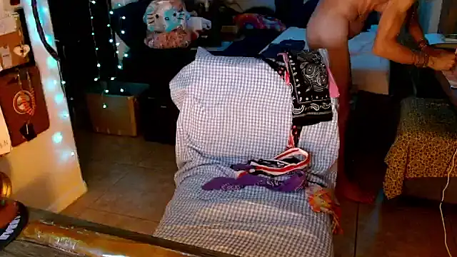 Snapshot of mycock2474u chatting on September 24, 4:38 am mycock2474u online show from September 24, 4:38 am