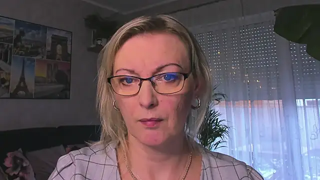 vanessa chat online show from January 13, 2:21 pm