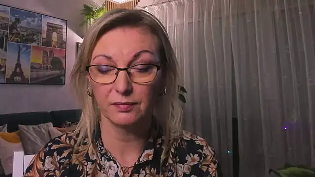 vanessa chat online show from February 27, 5:15 pm